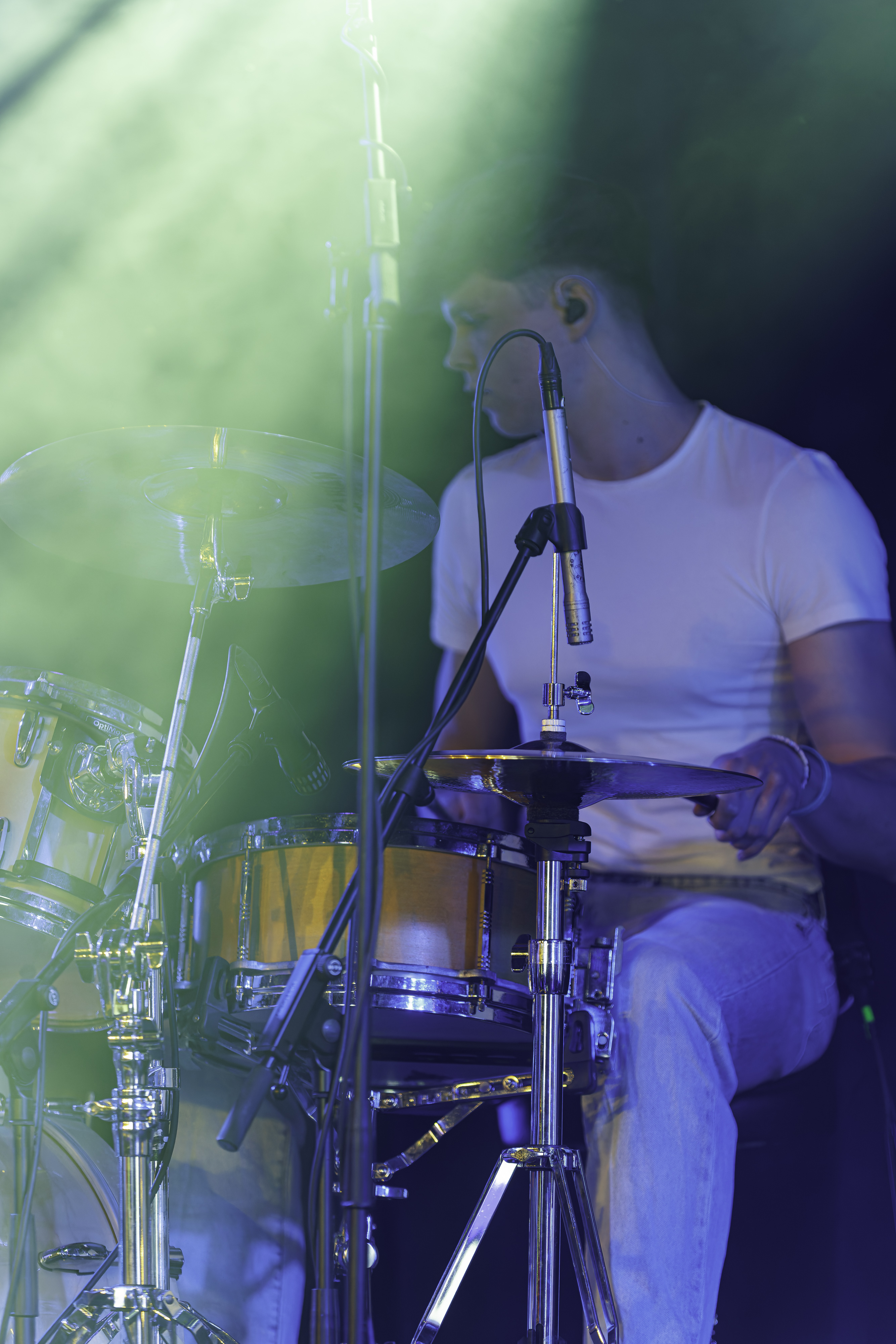 Samuel von DESIRENCE live am Schlagzeug
